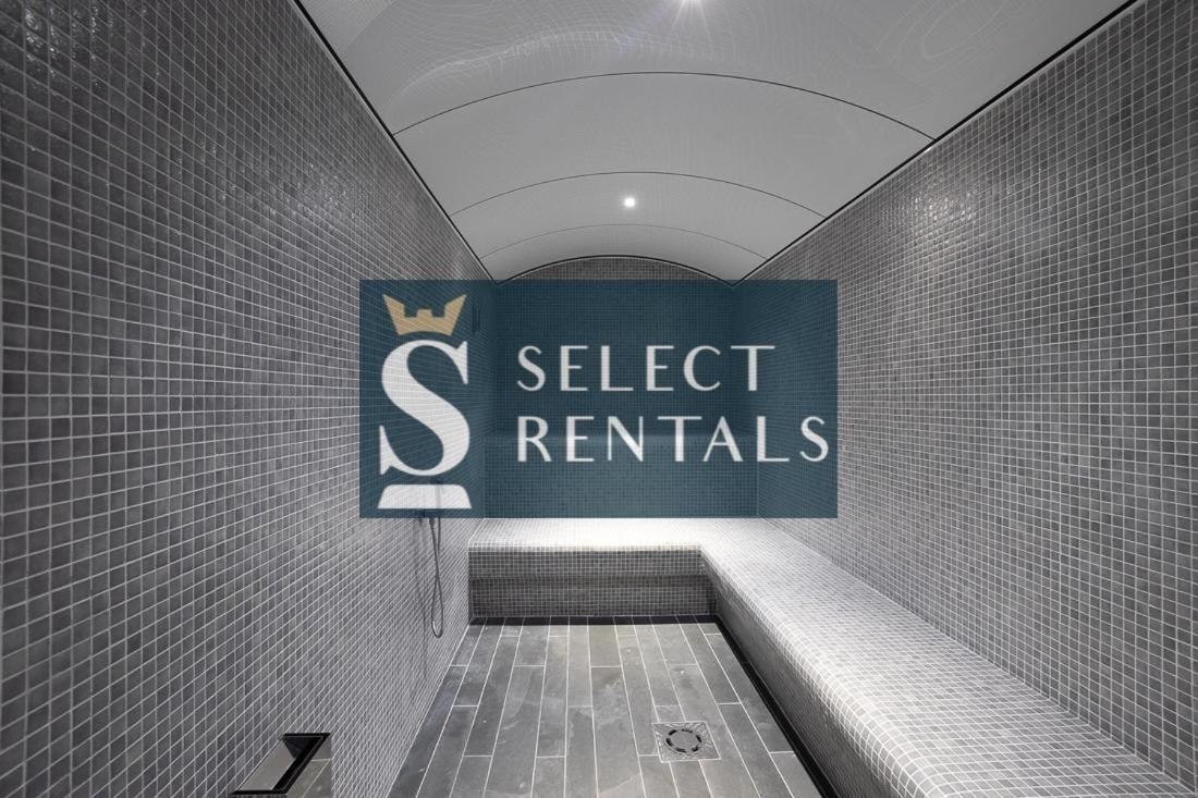 Isard Penthouse & *