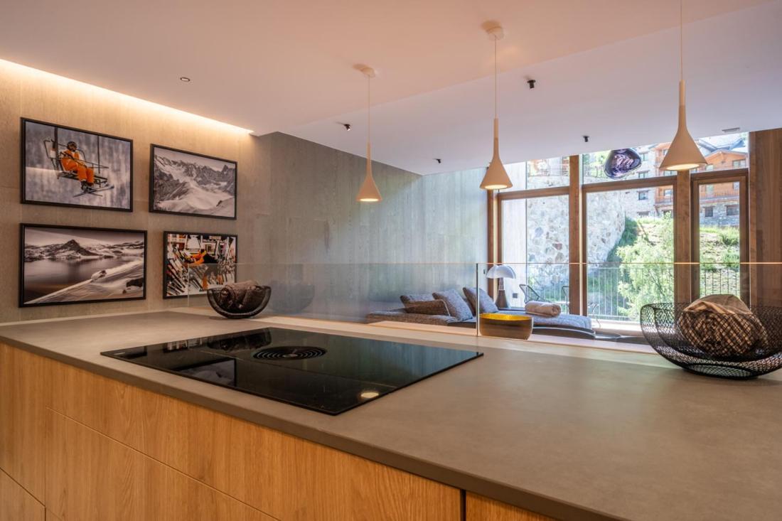 Butas Isard Penthouse & *