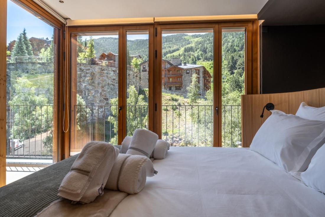 Butas Isard Penthouse & *