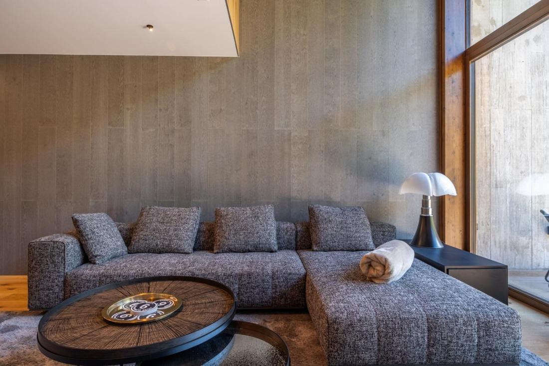 Butas Isard Penthouse & *